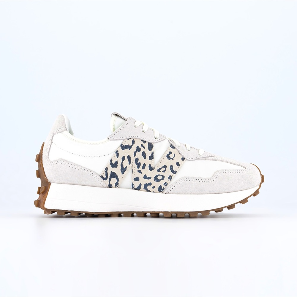 New Balance 327 Trainers. Sea Salt Grey Leopard